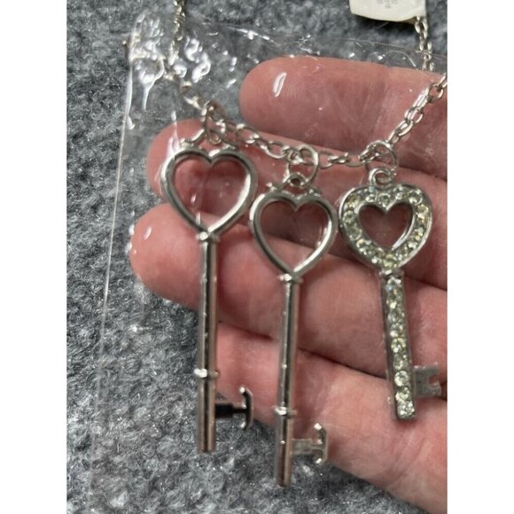 Arizona Necklace Blouse Girls Plus 2XL 20.5 Black Red Floral Cold Shoulder New - Picture 6 of 12